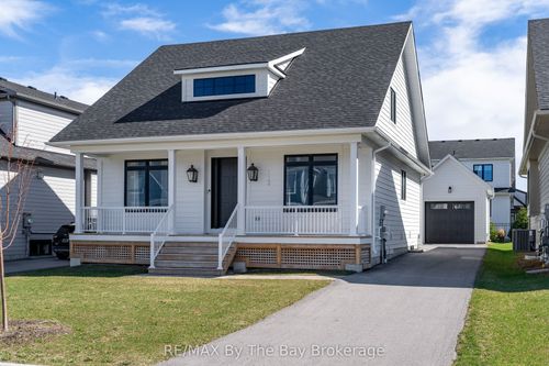 113 Black Willow Cres, Blue Mountains, ON, L9Y5L8 | Card Image