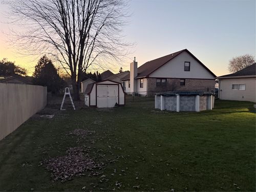 26384 Mapleridge Dr, Chesterfield, MI, 48051-3046 | Card Image