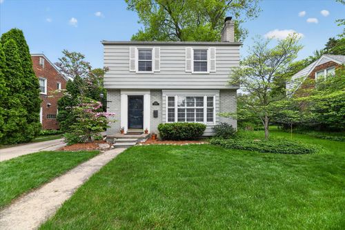 32388 Arlington Dr, Beverly Hills, MI, 48025-4218 | Card Image