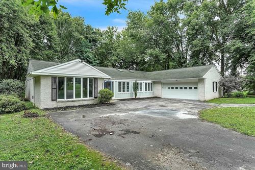 13 Keller Rd, COCHRANVILLE, PA, 19330-1108 | Card Image