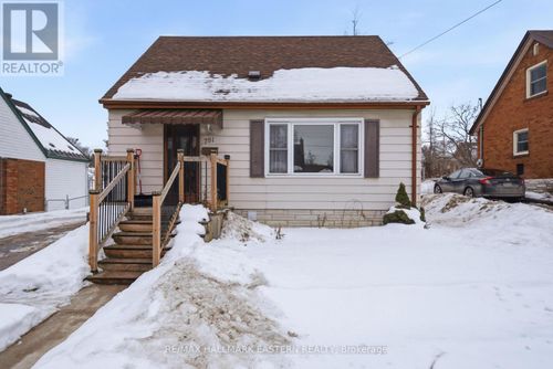 781 Snelgrove Rd, Peterborough, ON, K9H2E8 | Card Image