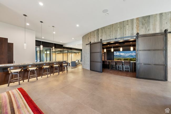 Building lobby with recessed lighting | Image 51