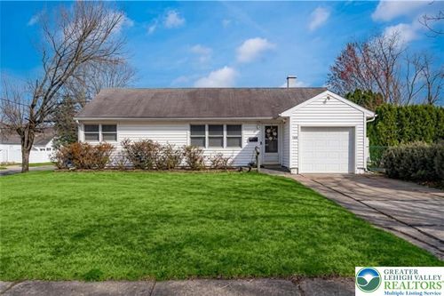 2904 Diamond Ave, Allentown, PA, 18103-6518 | Card Image