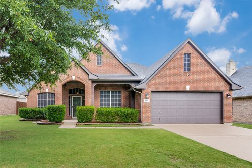 210 Boardwalk Ave, Waxahachie, TX, 75165-8854 | Card Image