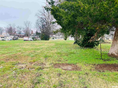 129 E Wilson Ave, Shawneetown, IL, 62984 | Card Image