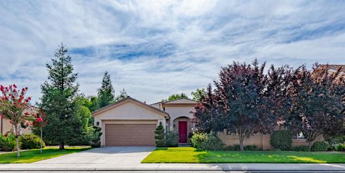 2222 Carson Ave, Clovis, CA, 93611-5083 | Card Image