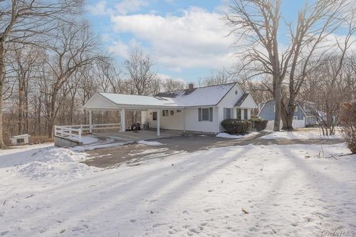 109 Gatto Ln, Pearl River, NY, 10965-1004 | Card Image