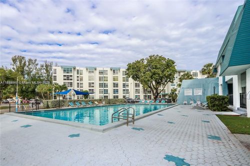 apt-210-200 177th Dr, Sunny Isles Beach, FL, 33160-2842 | Card Image