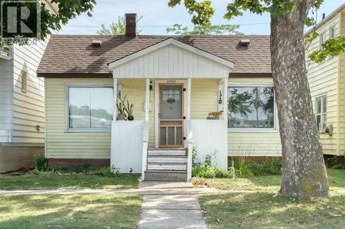 1050 St Luke Rd, Windsor, ON, N8Y3M8 | Card Image