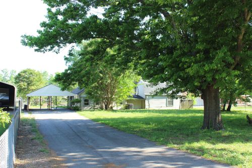 13118 Old River Dr, Scott, AR, 72142-9388 | Card Image