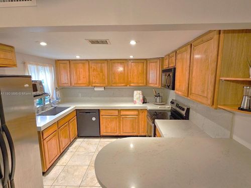 917 N 26th Ave, Hollywood, FL, 33020-3301 | Card Image