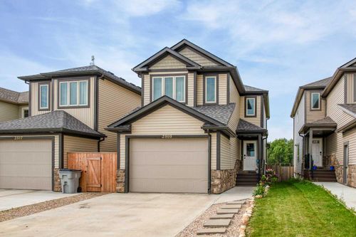 2505 6 Ave, Wainwright, AB, T9W0B9 | Card Image