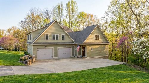 415 Barren Trace Rd, Glasgow, KY, 42141-7040 | Card Image