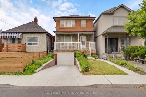 5 Homeview Ave, York, ON, M6N1S9 | Card Image