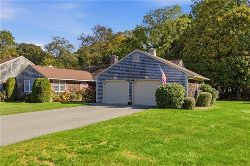 4-32 Belmont Dr, Portsmouth, RI, 02871-2157 | Card Image