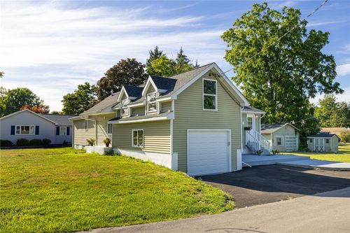 185 Lyman St, Brockport, NY, 14420-1621 | Card Image