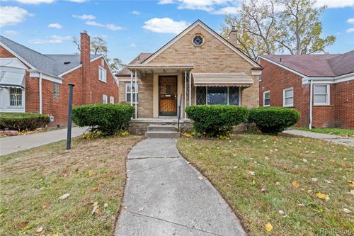 19478 Winthrop St, Detroit, MI, 48235-2032 | Card Image