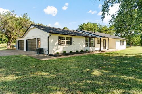 7425 E Oologah Pl, Oologah, OK, 74053-6221 | Card Image