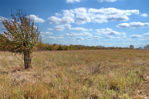 5 Freeny Valley Rd, Caddo, OK, 74729-2609 | Card Image