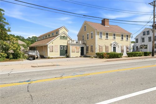 3376 Post Road, Warwick, RI, 02886 | Card Image