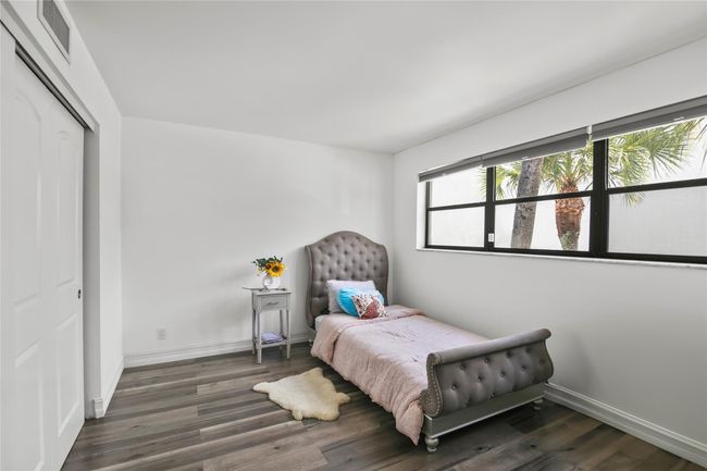 APT-201 - 2310 S Cypress Bend Dr, Condo with 2 bedrooms, 2 bathrooms and null parking in Pompano Beach FL | Image 12