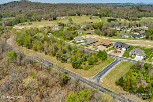 217 Walelu Trl, Vonore, TN, 37885-6709 | Card Image