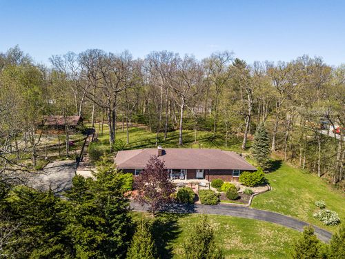 8908 E 1400 North Rd, Bloomington, IL, 61705-6668 | Card Image