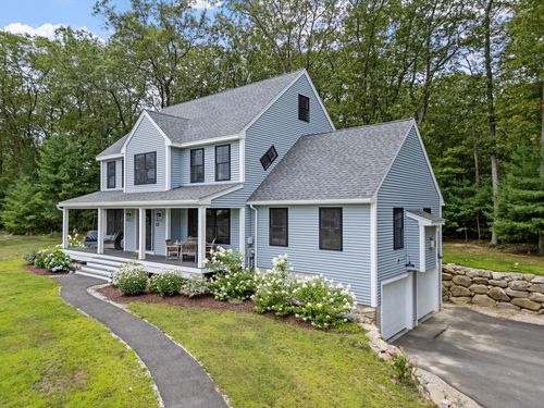 23 Chardonnay Rd, Pelham, NH, 03076-3200 | Card Image