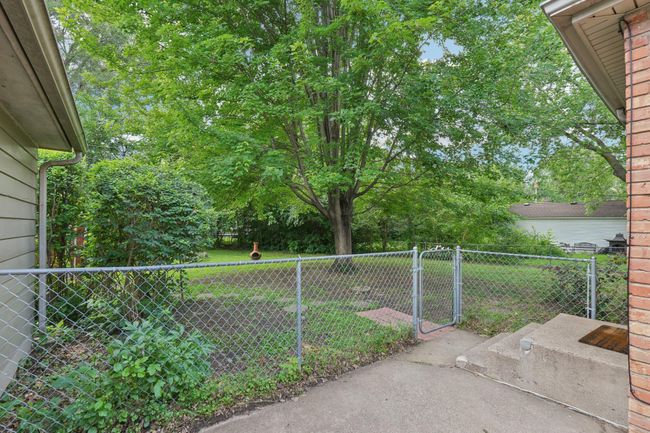 49-web-or-mls-Lombardy Ln-S0107-049.jpg | Image 37