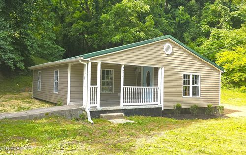 2074 Long Hollow Rd, La Follette, TN, 37766-8024 | Card Image