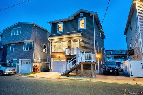 124 Beach Ave, Bellmore, NY, 11710-4703 | Card Image