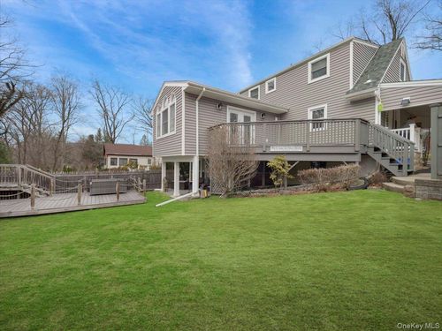 35 Hillside Ave, Suffern, NY, 10901-6830 | Card Image