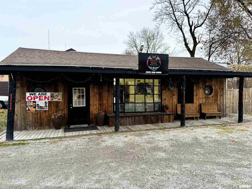 203 S Oak St, Bath, IL, 62617-6018 | Card Image