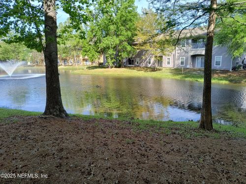 108-6112 Maggies Cir, Jacksonville, FL, 32244-8520 | Card Image