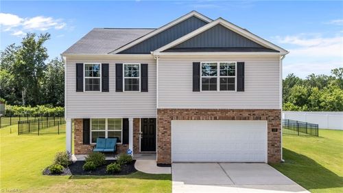 126 Olivia Ct, Lexington, NC, 27292-9579 | Card Image