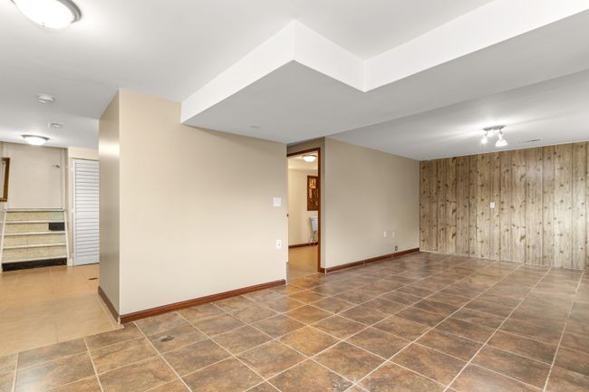 16592 Country Club Dr, House other with 3 bedrooms, 2 bathrooms and null parking in Livonia MI | Image 25