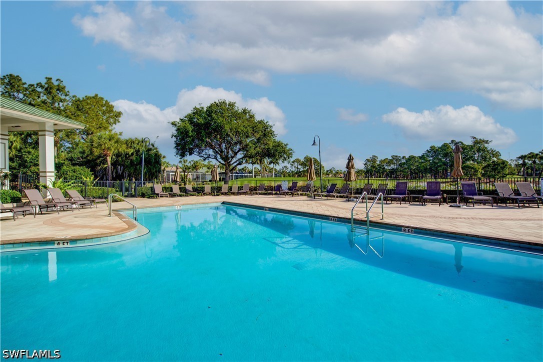 Residential in Naples 5