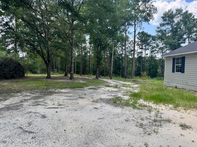 driveway | Image 4