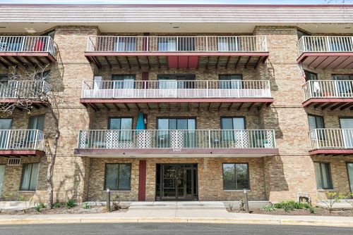 411-5400 Astor Ln, Rolling Meadows, IL, 60008-4193 | Card Image