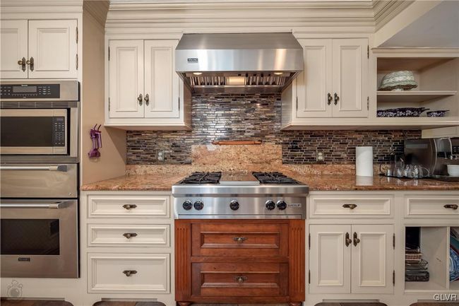 Wolf 6 Burner gas range, double wall oven; custom cabinetry | Image 8