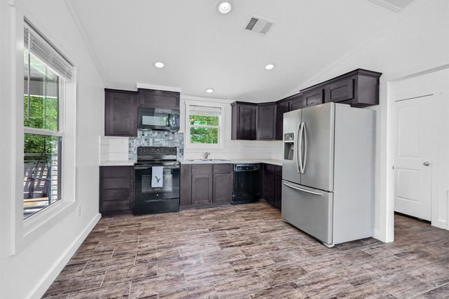 Kitchen | Image 26