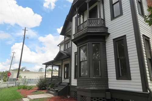 105 Se 1st Ave, Lake Butler, FL, 32054-2109 | Card Image