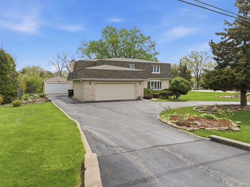 1735 Larson Lane, Roselle, IL, 60172 | Card Image