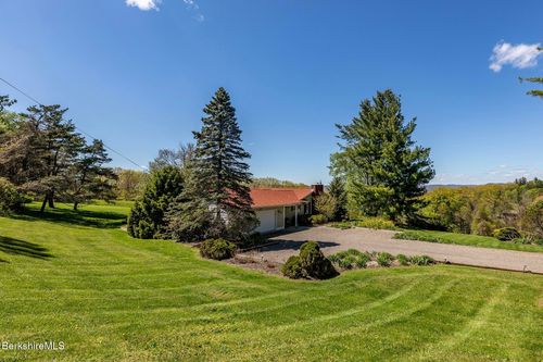 523 Breezy Hill Rd, Hillsdale, NY, 12529-5056 | Card Image