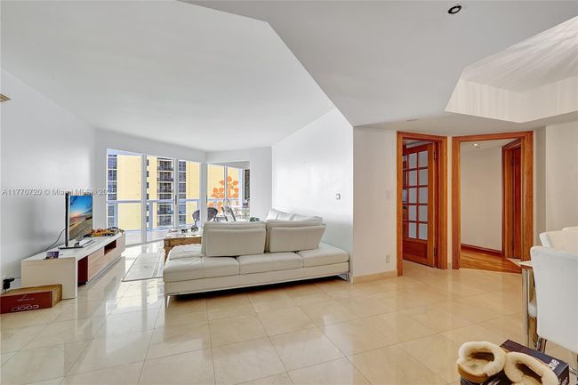 APT-1412 - 16425 Collins Ave, Condo with 2 bedrooms, 2 bathrooms and null parking in Sunny Isles Beach FL | Image 19