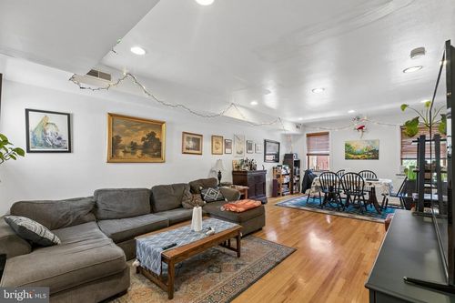 3-615 S 11th St, PHILADELPHIA, PA, 19147-1995 | Card Image