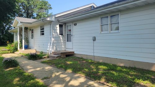 39W340 Rte 20, Elgin, IL, 60124 | Card Image