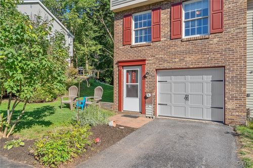 4429 Heritage Dr, Liverpool, NY, 13090-2000 | Card Image