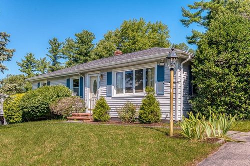 208 Stoneybrook Rd, Raynham, MA, 02767-1792 | Card Image