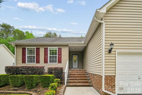 1120 Warpers Ln, Fort Mill, SC, 29715-2082 | Card Image